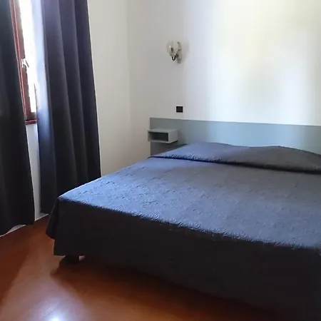 Ideal Camping Stagnolo Galeria (Corsica)